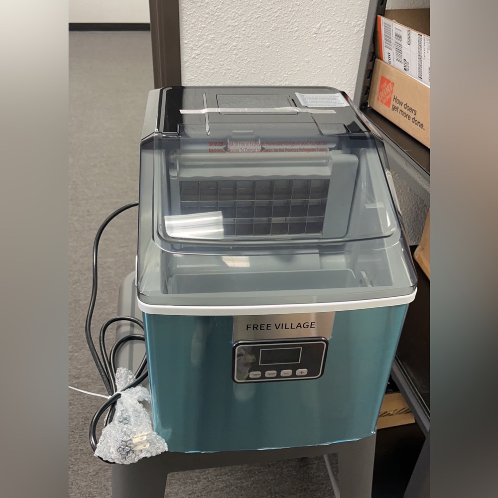 Free village 40lb ice maker brand new